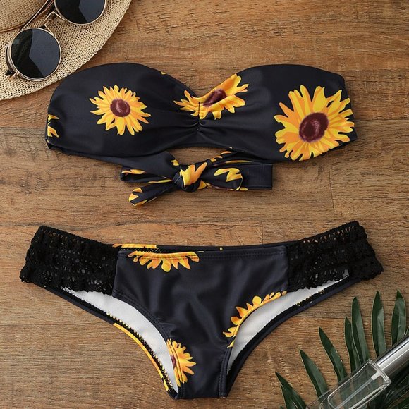 Navy Sunflower Lace Strapless Bandeau Bikini ๐ - Picture 2 of 8